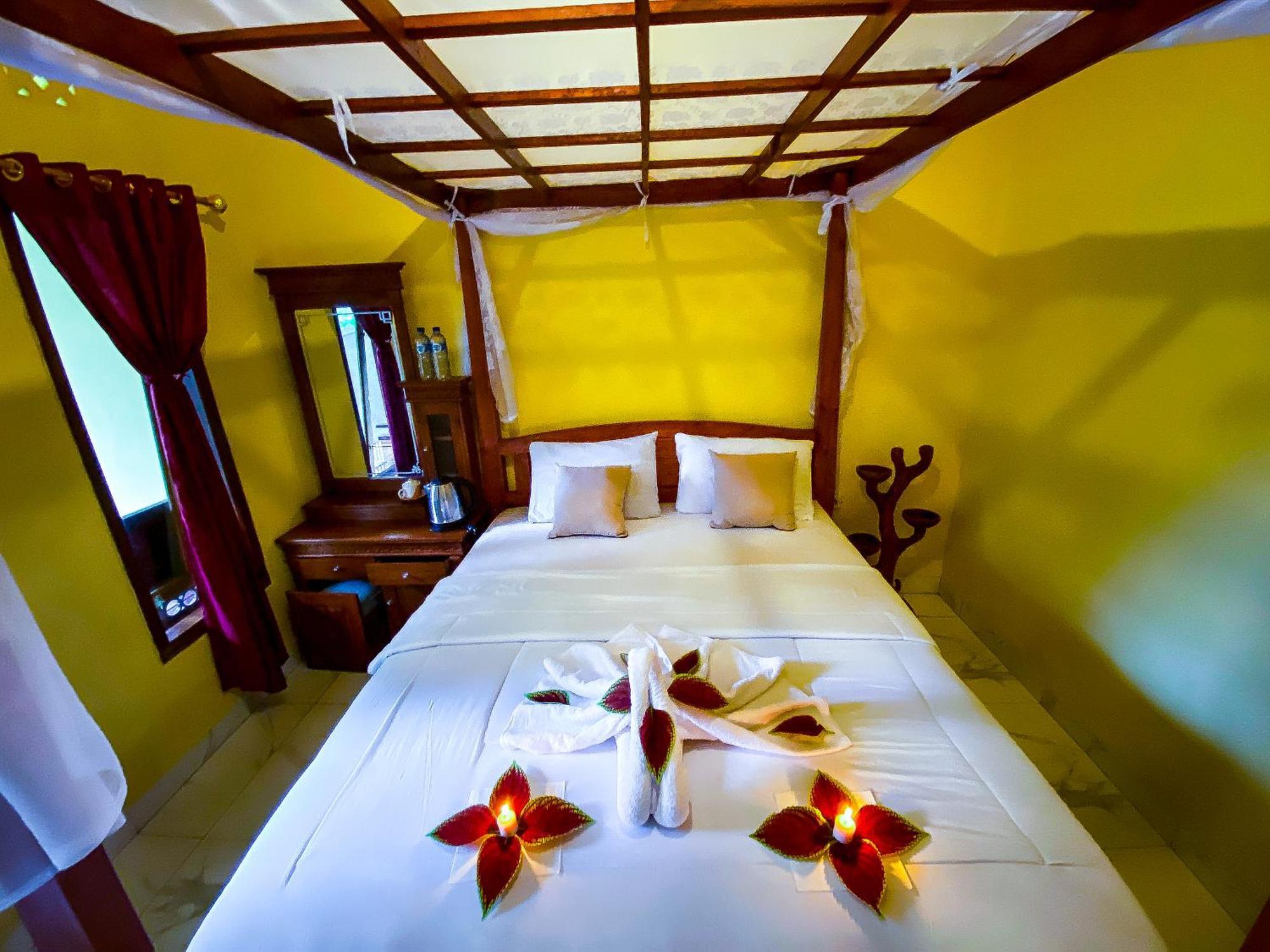 Ananda Homestay Lemukih Singaraja  Exterior photo